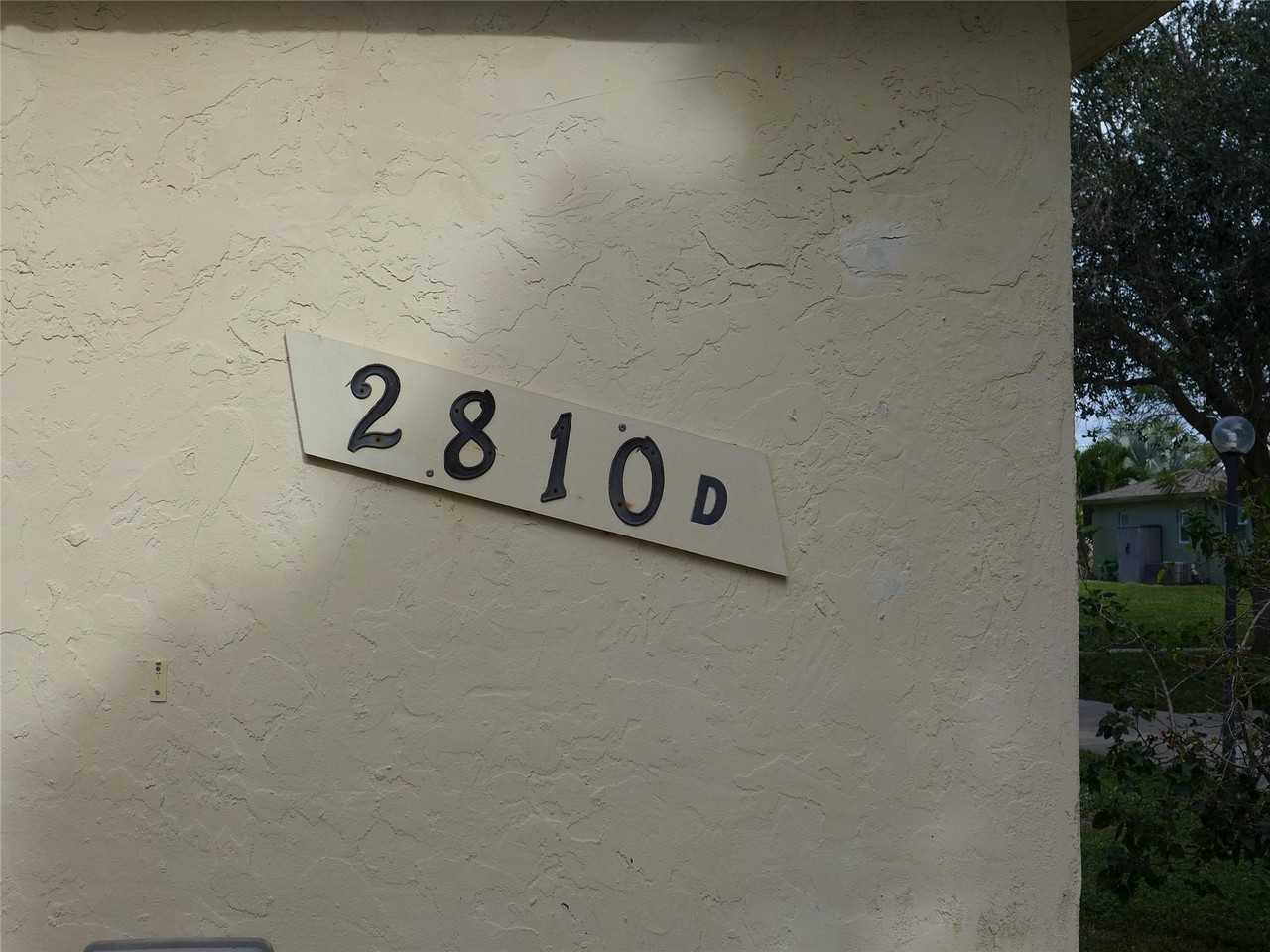 2810 Sw Natura Blvd #D - Photo 7 of 12