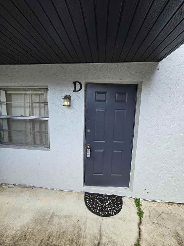 2007 Oleander Blvd #D - Photo 2 of 12