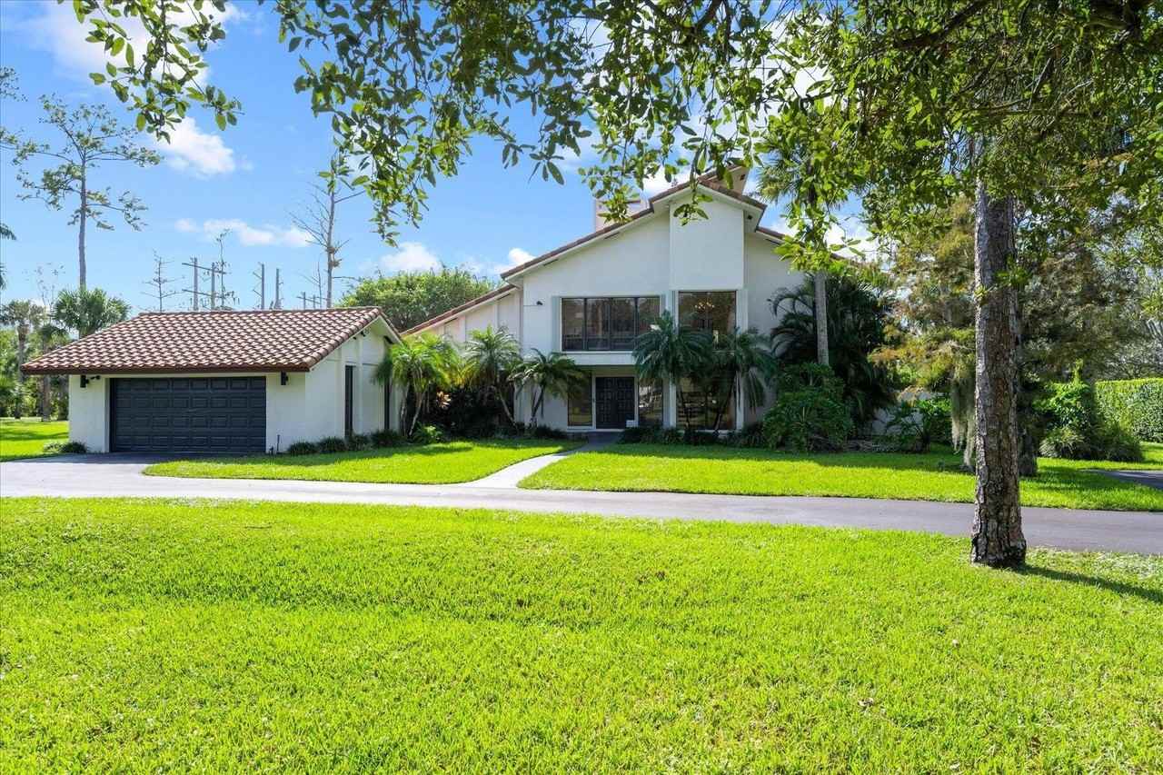 12638 Quercus Ln - Photo 3 of 44