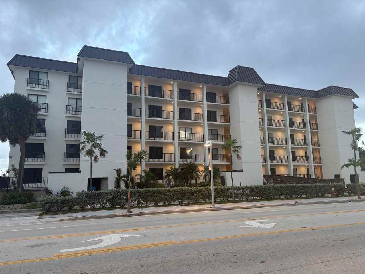 3200 N Ocean Dr #206 - Photo 3 of 49