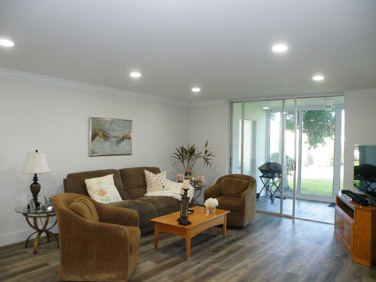 15 Willowbrook Ln #108 - Photo 7 of 25