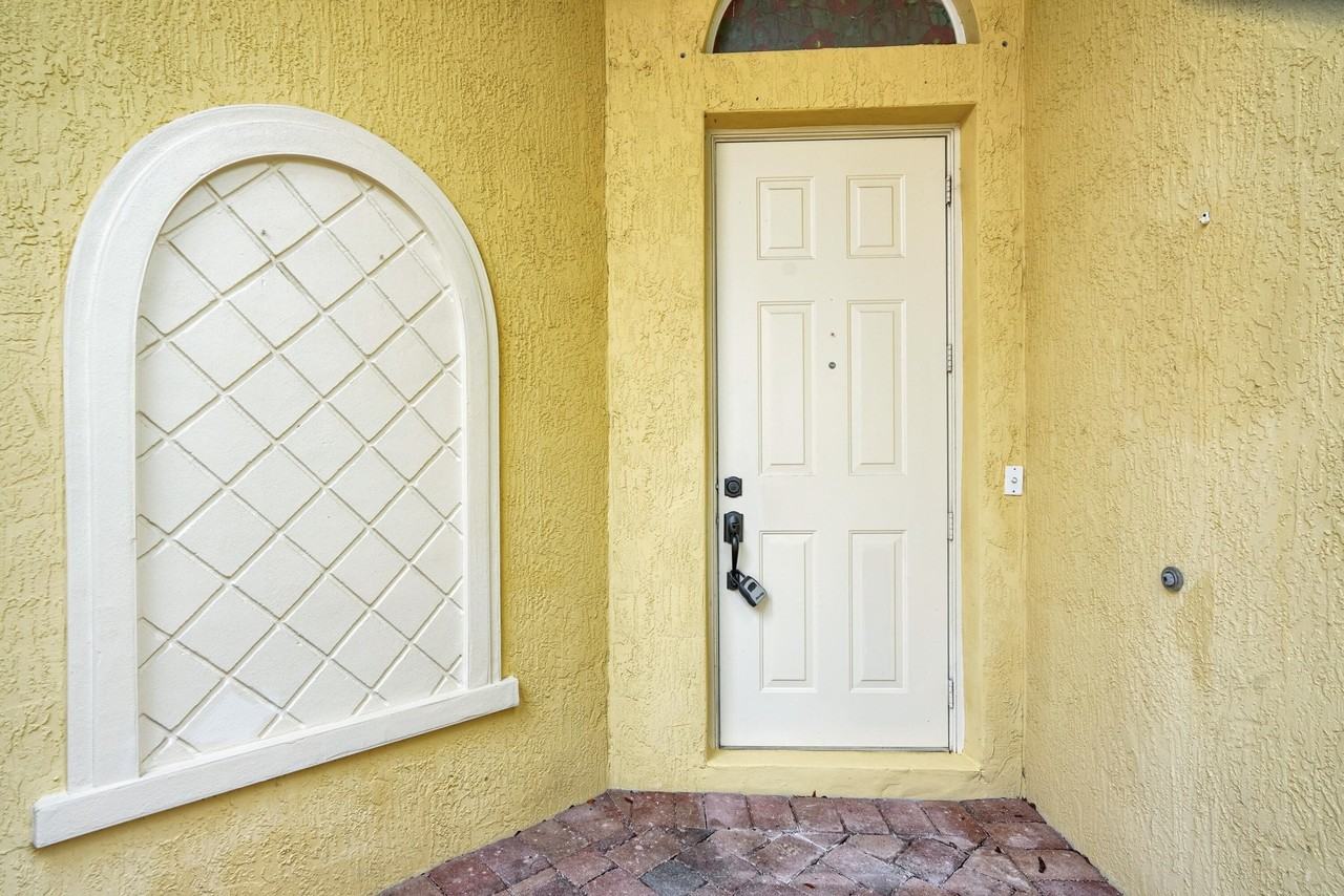 6020 Spring Lake Ter - Photo 4 of 50