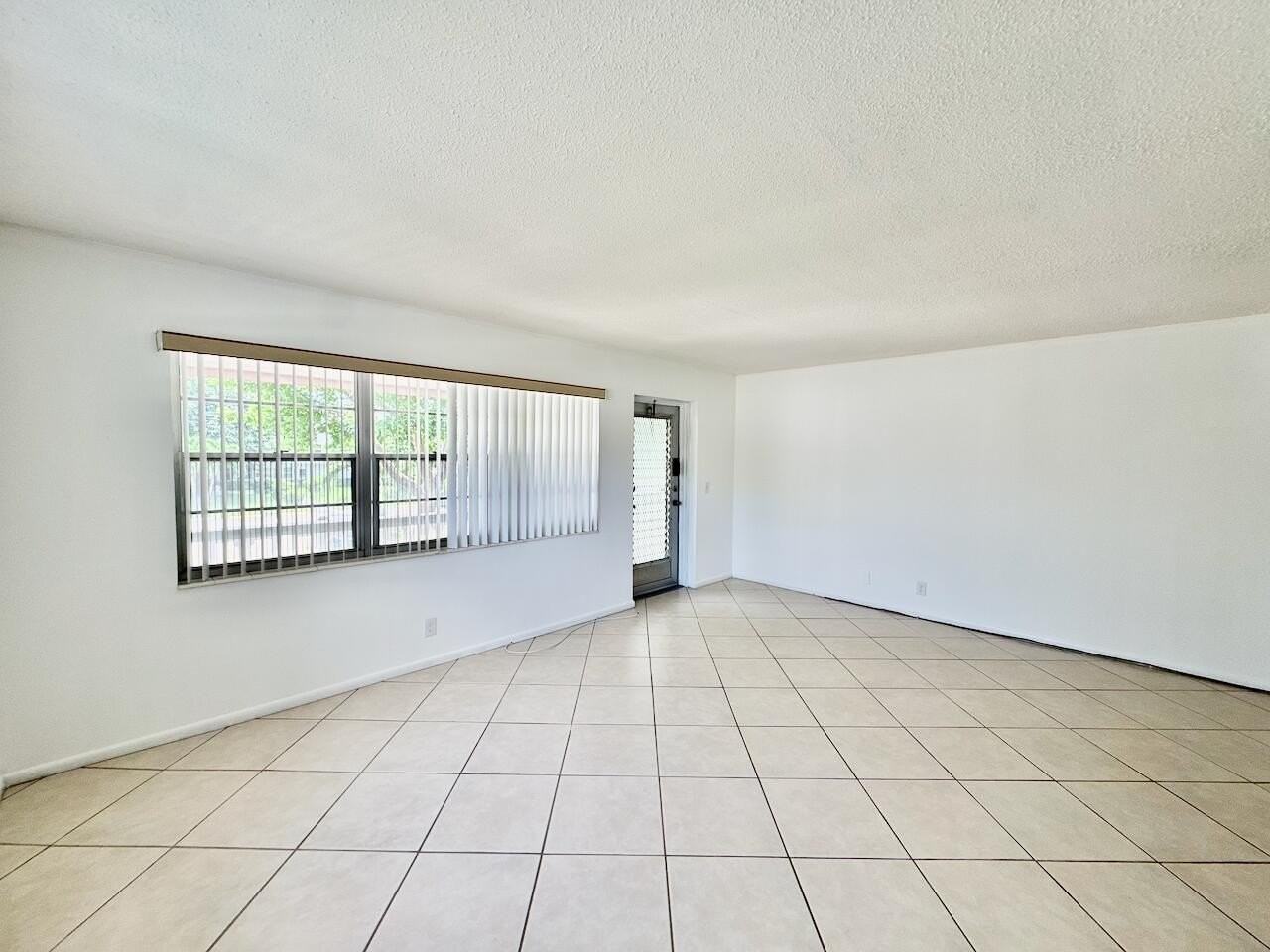 44 Canterbury B - Photo 2 of 11