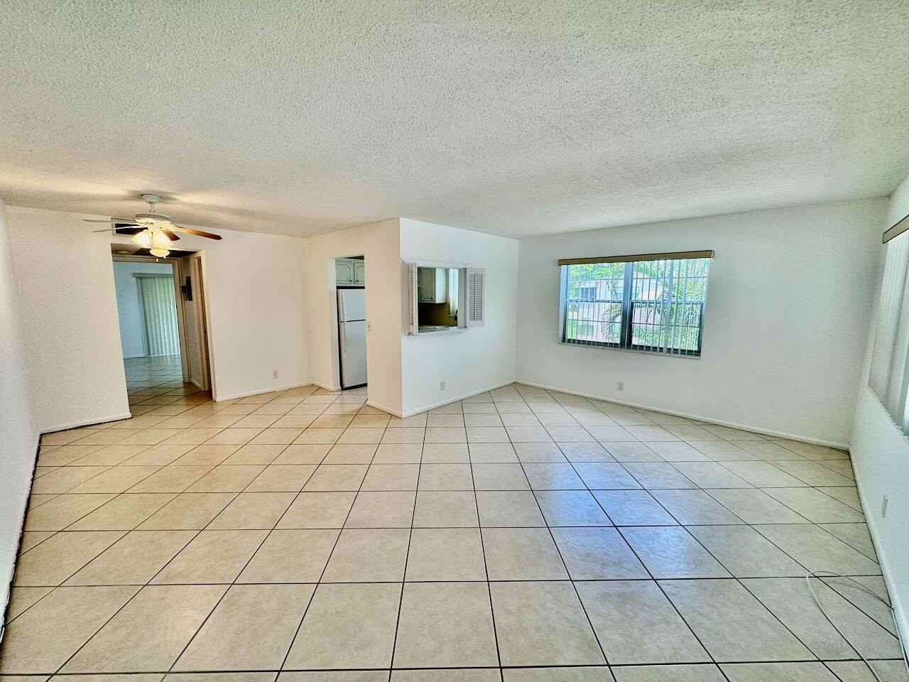44 Canterbury B - Photo 3 of 11