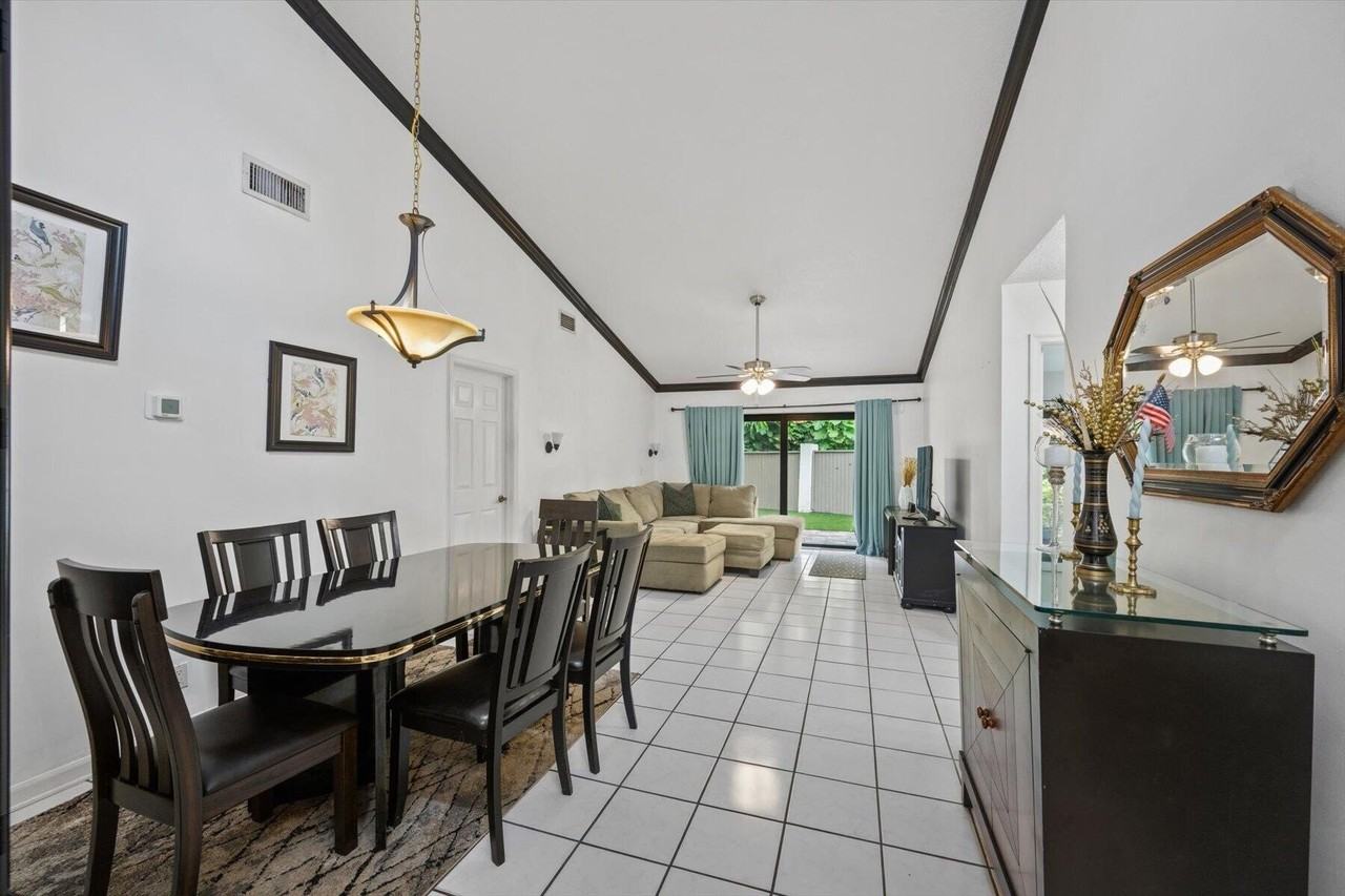 12659 Shady Pines Ct - Photo 5 of 17