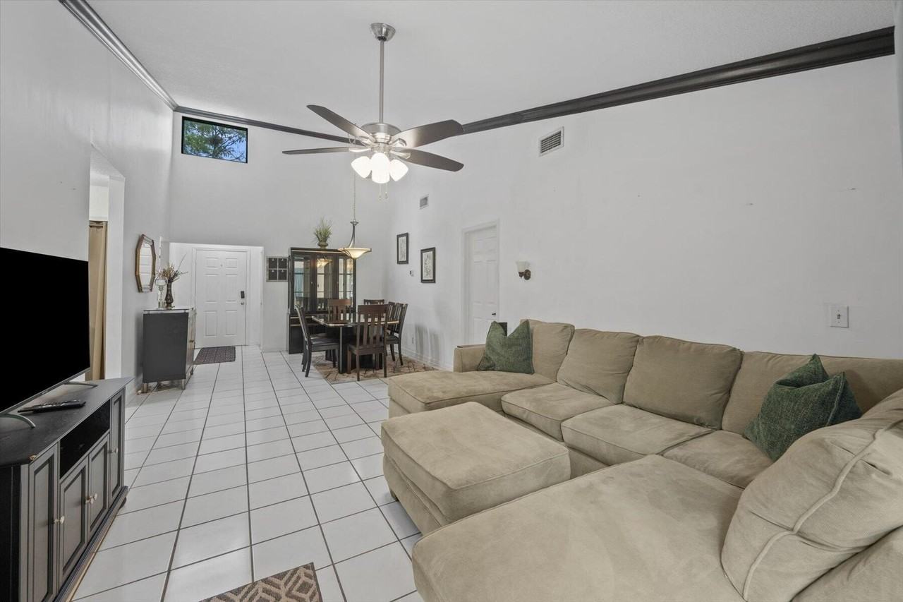 12659 Shady Pines Ct - Photo 6 of 17