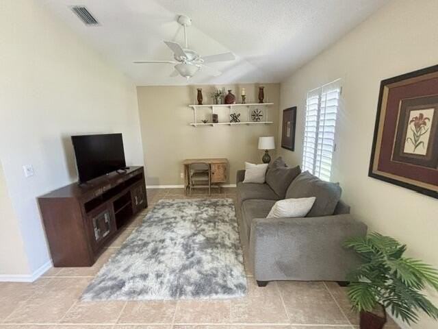 2362 Se Maslan Ave - Photo 6 of 13