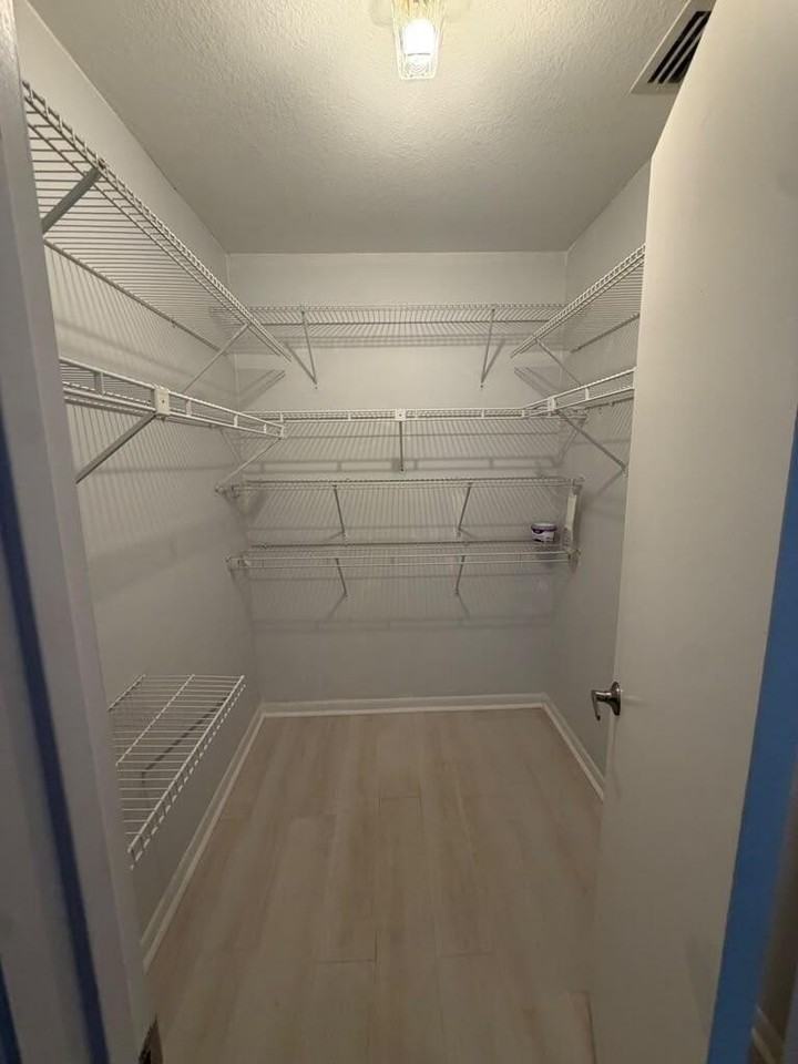 20970 Concord Green Dr E #E - Photo 5 of 10
