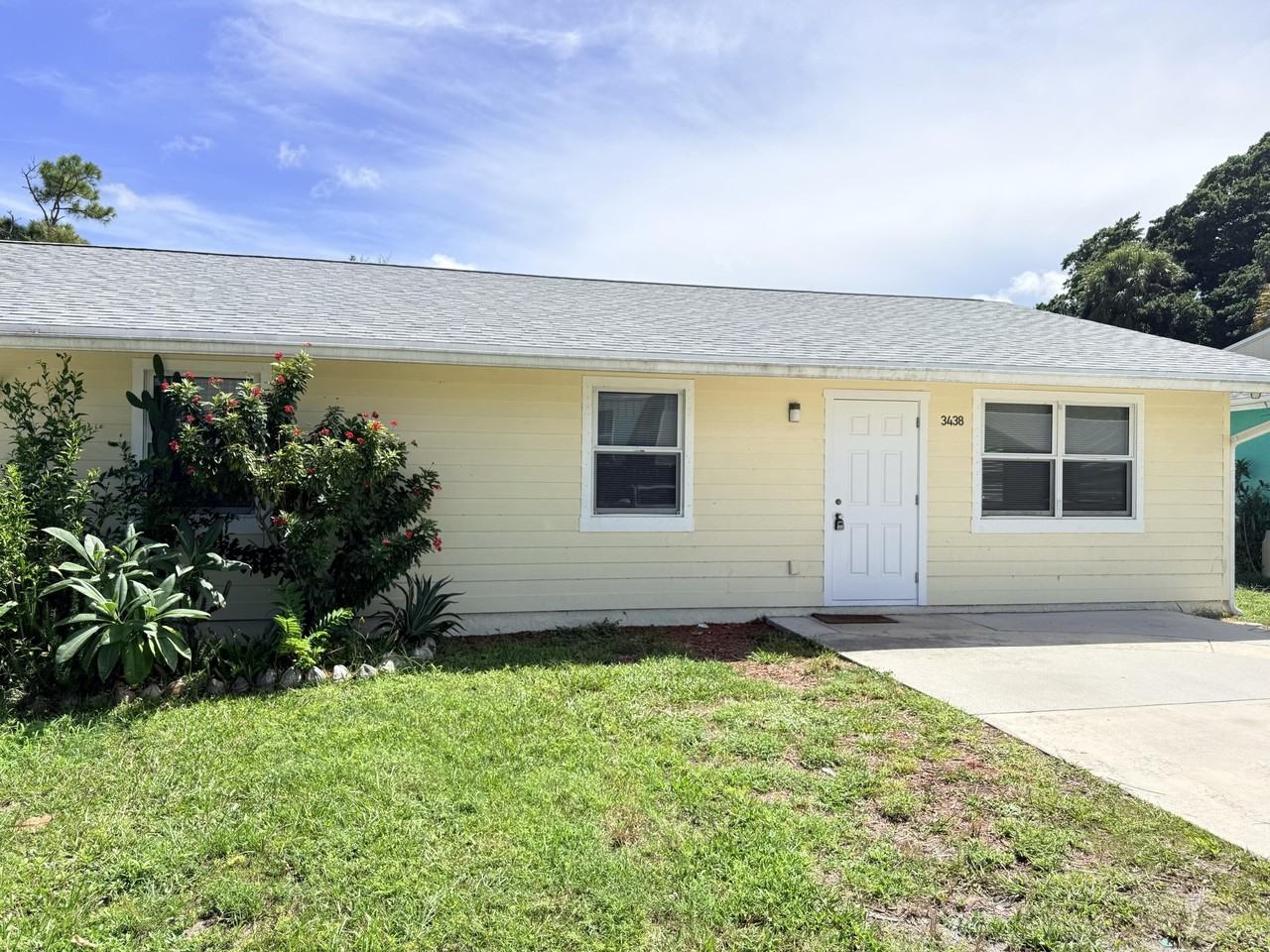 3438 Se Iris St - Photo 2 of 17