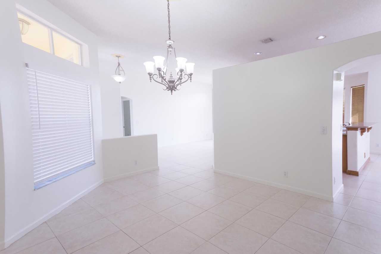 6788 Las Colinas St - Photo 5 of 21