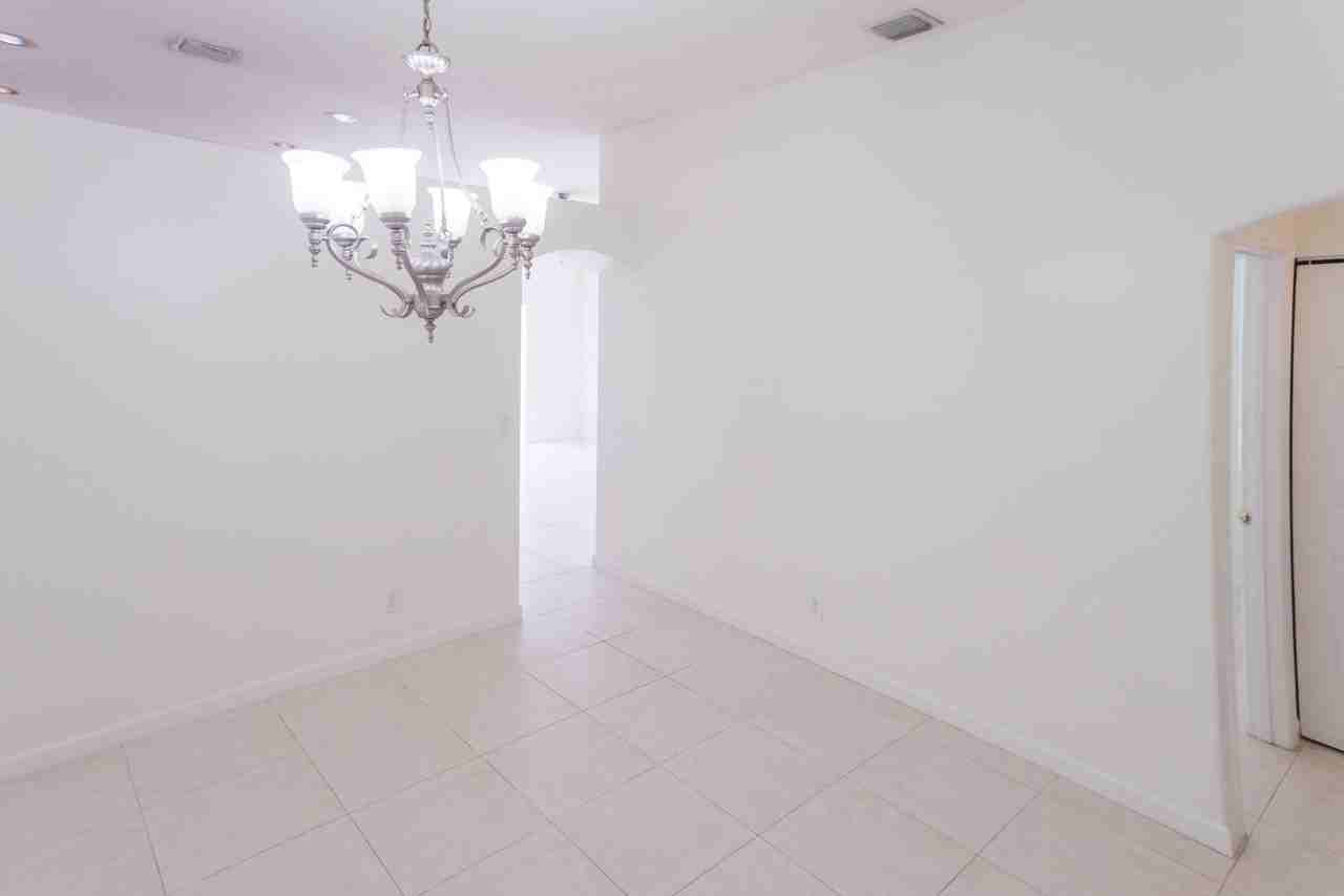 6788 Las Colinas St - Photo 7 of 21