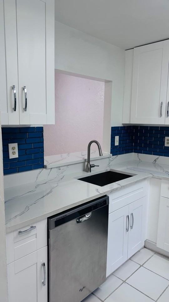 9539 Boca Cove Cir #105 - Photo 3 of 25