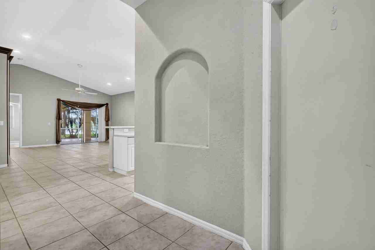 2426 Sandy Cay - Photo 6 of 50