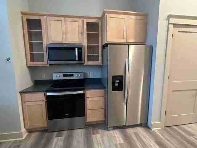 119 2nd Ave Ne #3 - Photo 2 of 12