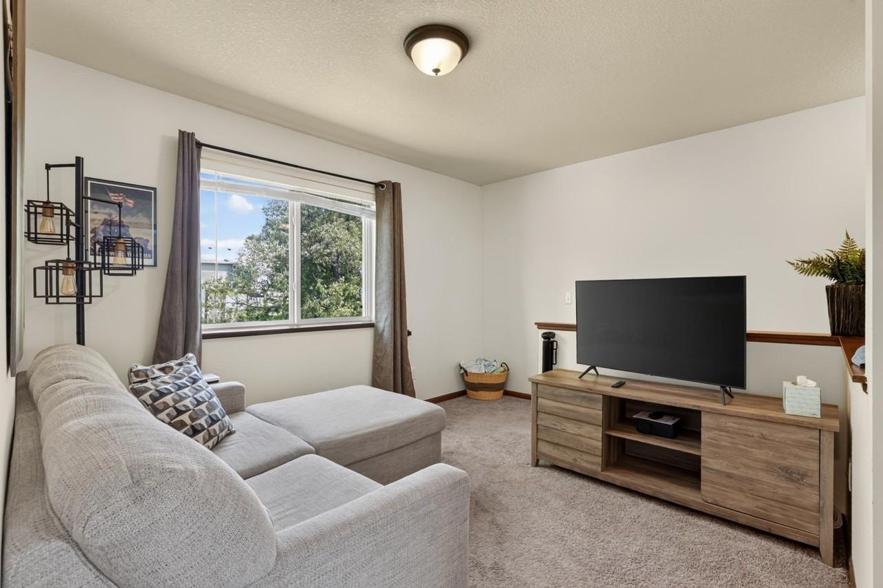 5155 61st St Nw - Photo 5 of 36