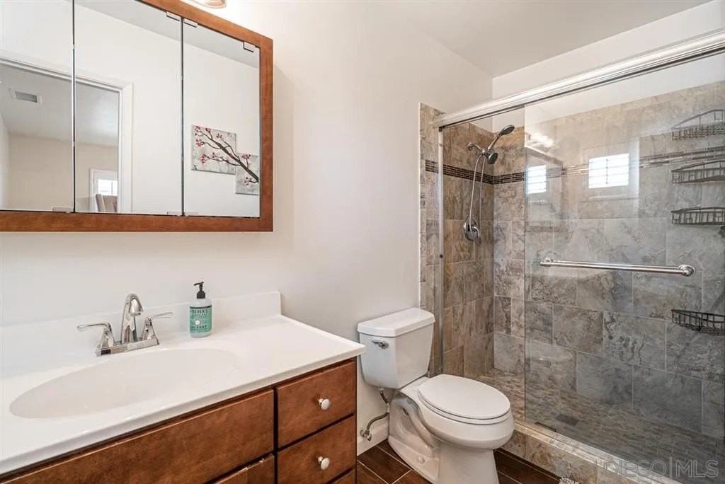 1585 Ionian St - Photo 6 of 24