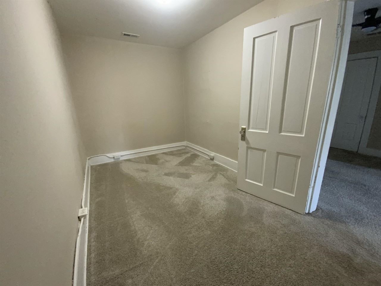 215B W Milwaukee St - Photo 5 of 14