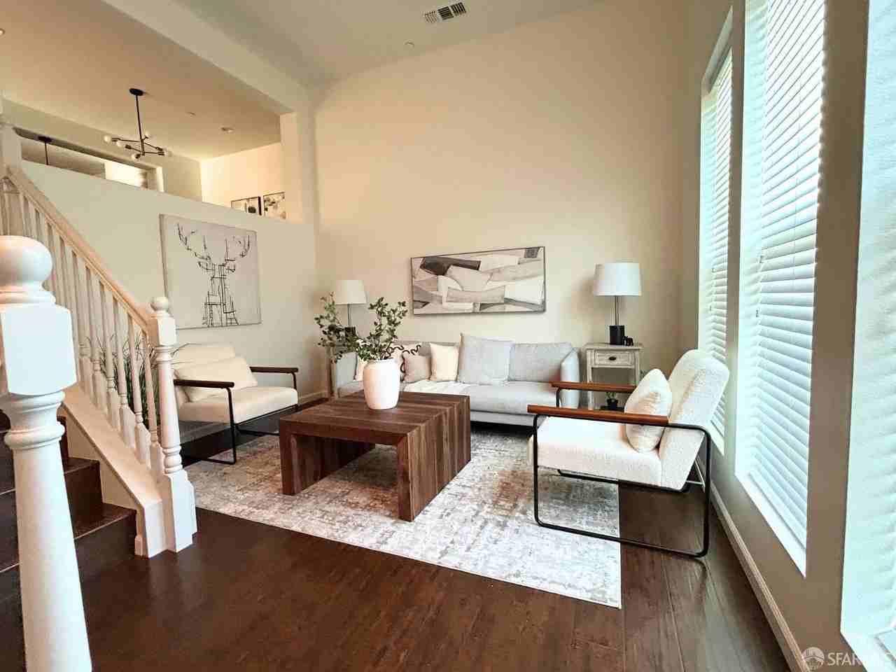 1850 Snell Pl - Photo 2 of 18