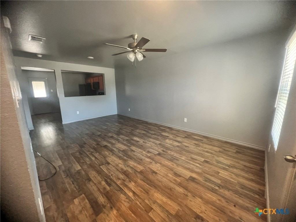 2814 Leroy Cir #B - Photo 2 of 16