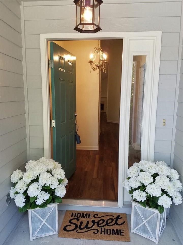 3538 Killarney Plaza Dr - Photo 3 of 11