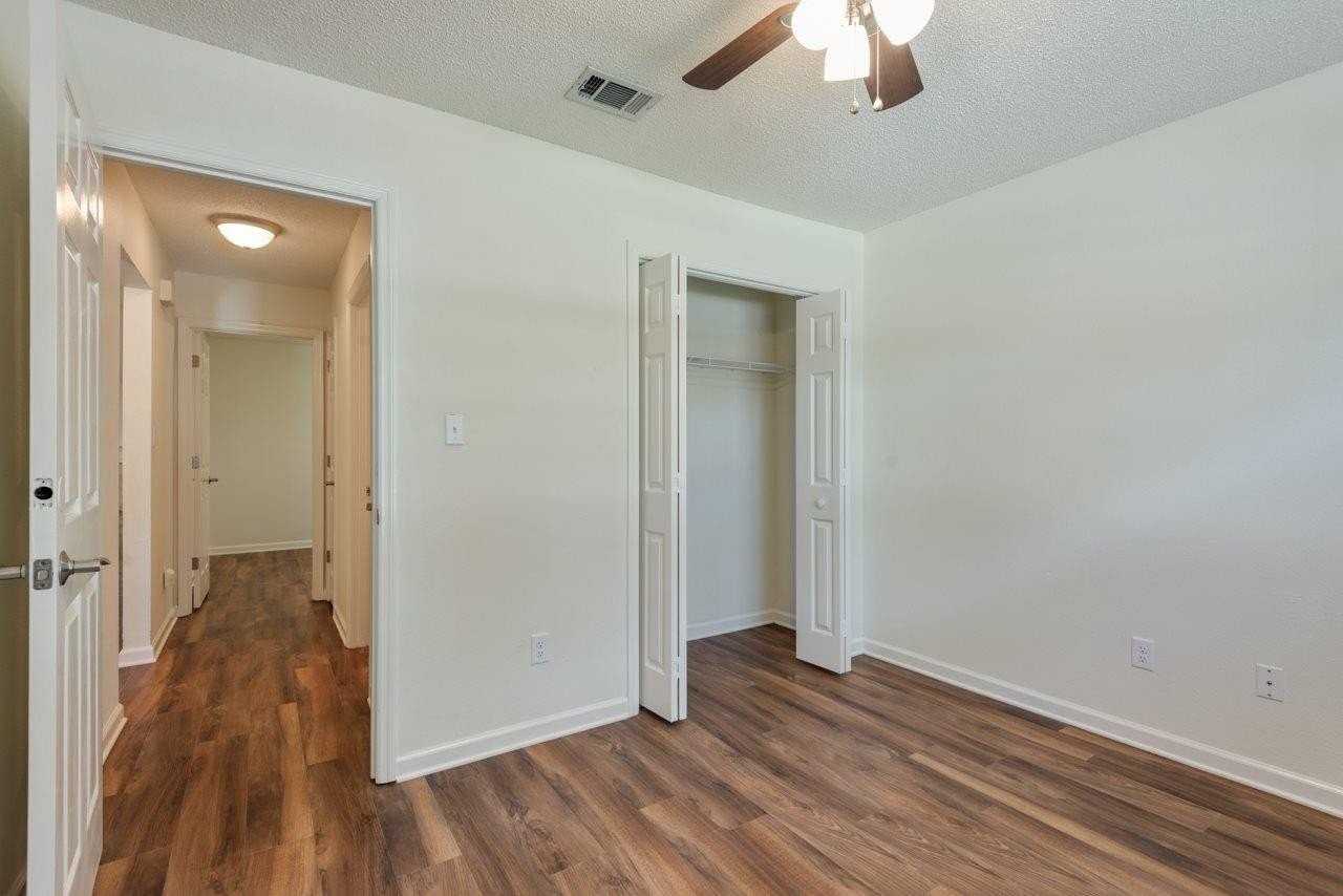 3538 Killarney Plaza Dr - Photo 7 of 11