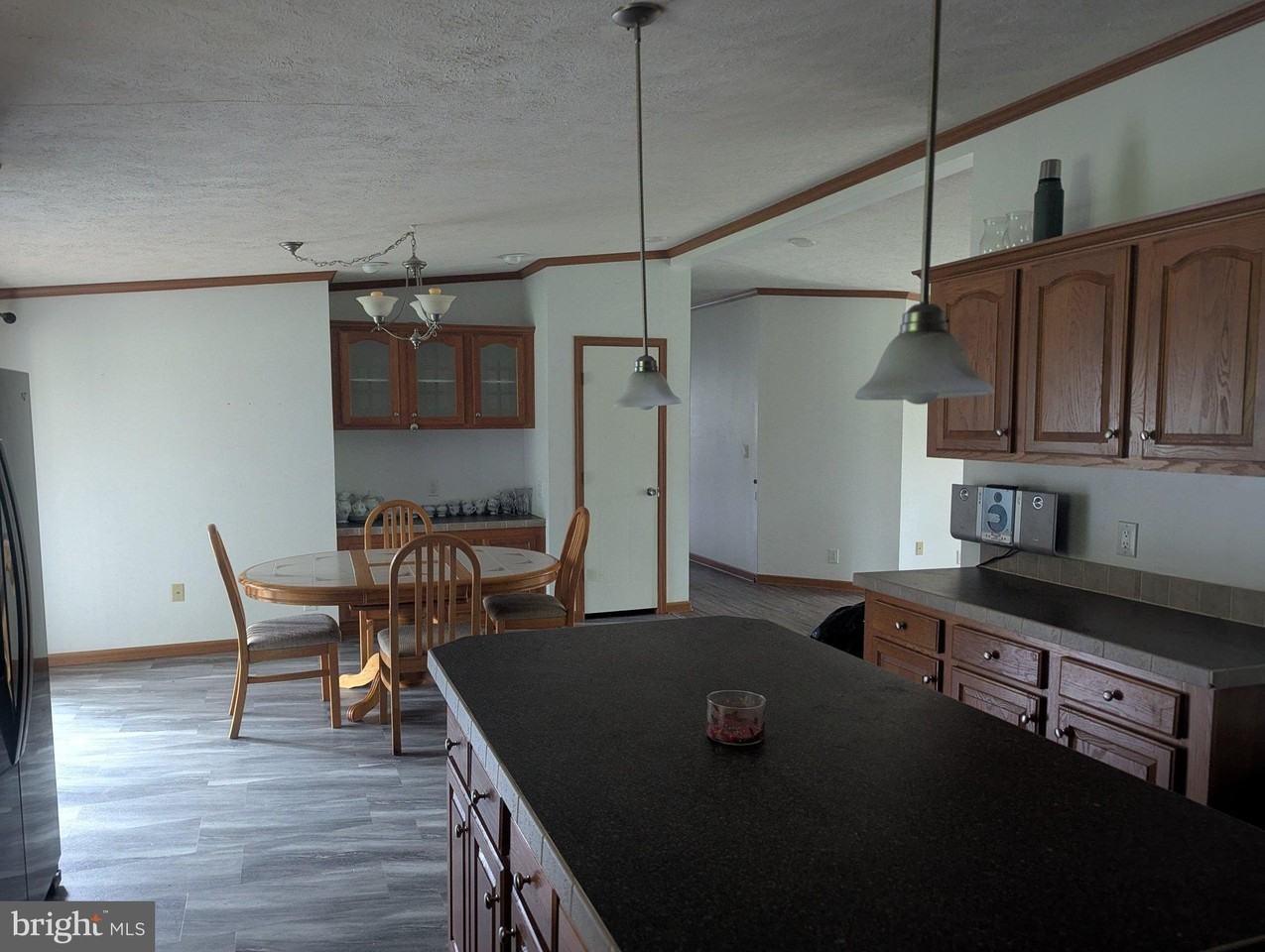 6703 Westville Rd - Photo 7 of 27