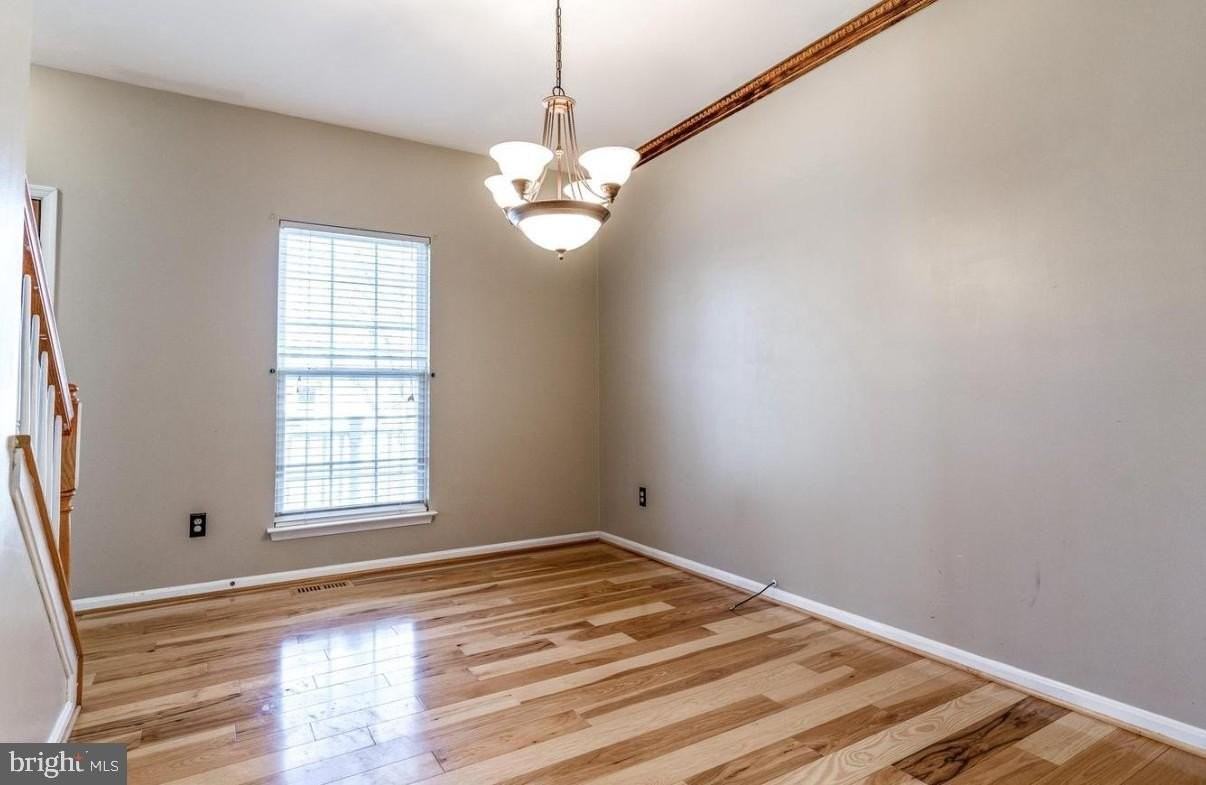 1721 Grande View Ave - Photo 3 of 15