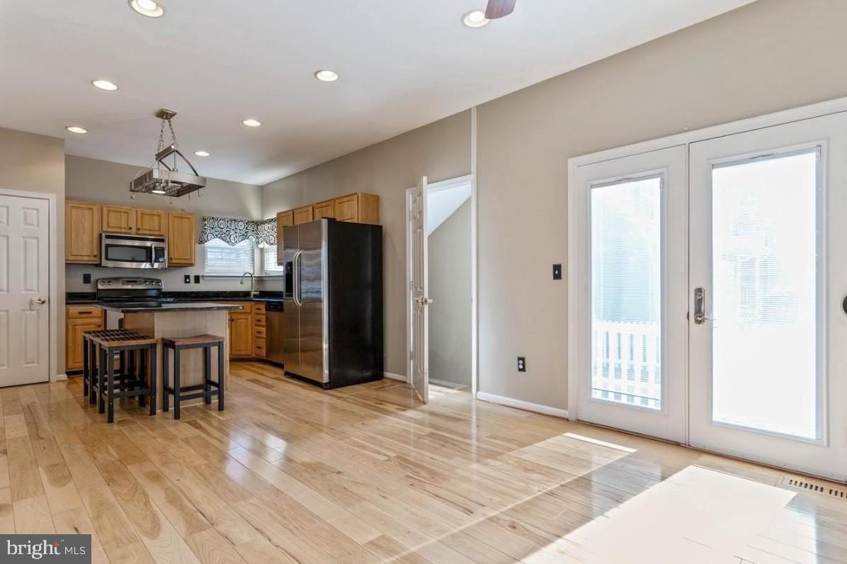 1721 Grande View Ave - Photo 4 of 15