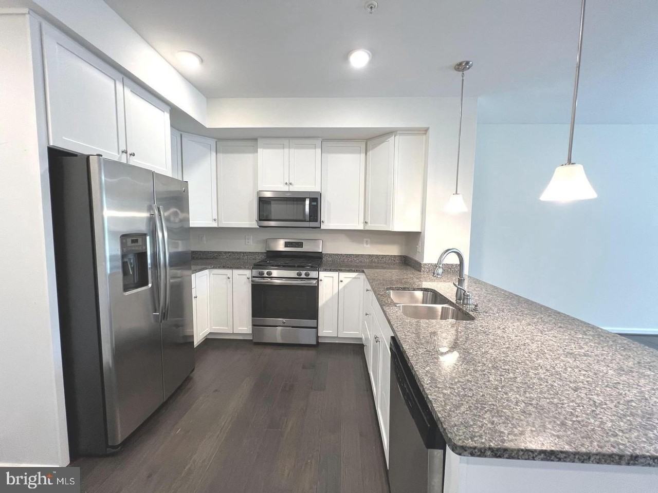 8005 Orchard Grove Rd - Photo 4 of 18