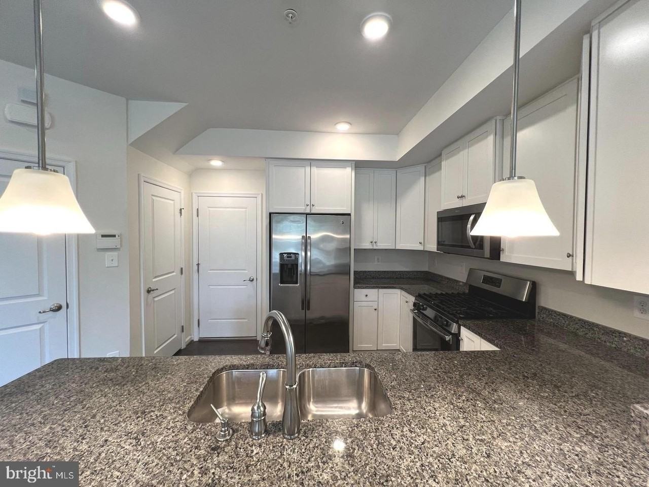 8005 Orchard Grove Rd - Photo 6 of 18