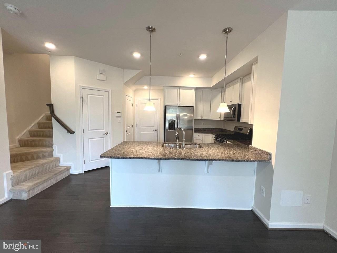 8005 Orchard Grove Rd - Photo 7 of 18