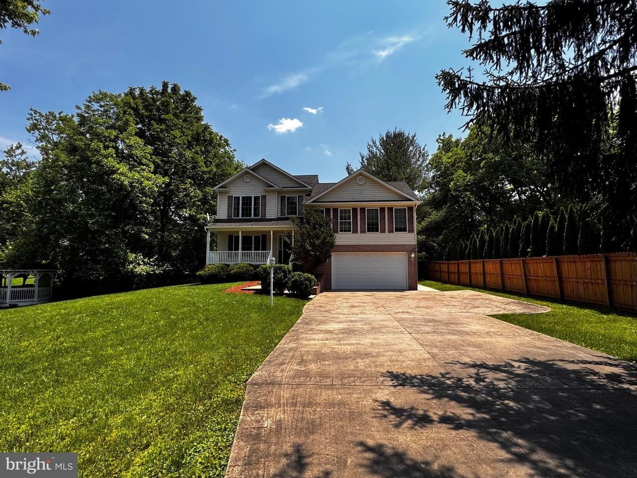 2653 Sandymount Rd - Photo 3 of 50