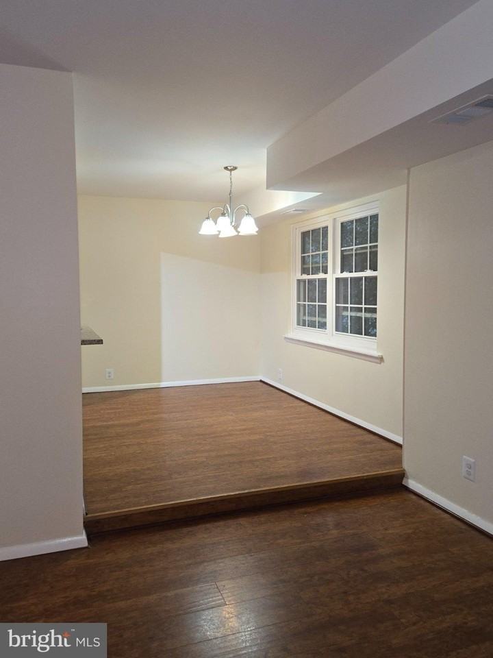 111 Donzen Dr #E - Photo 6 of 19