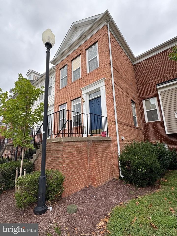 5618 Lanier Ave - Photo 3 of 28