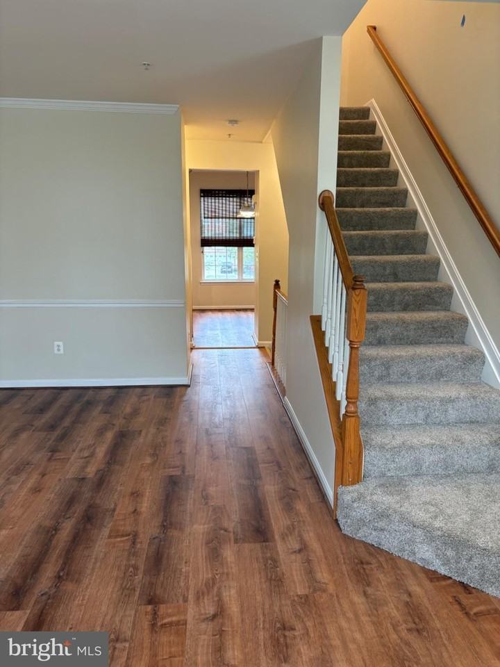 5618 Lanier Ave - Photo 6 of 28