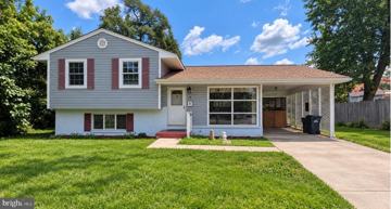 featured image of 4 Lakecrest Cir