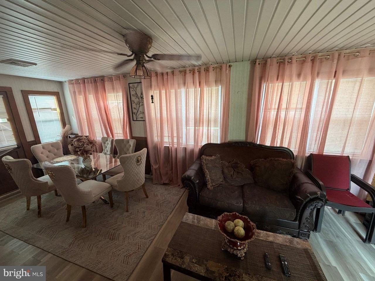 801 Apache Ln - Photo 4 of 18