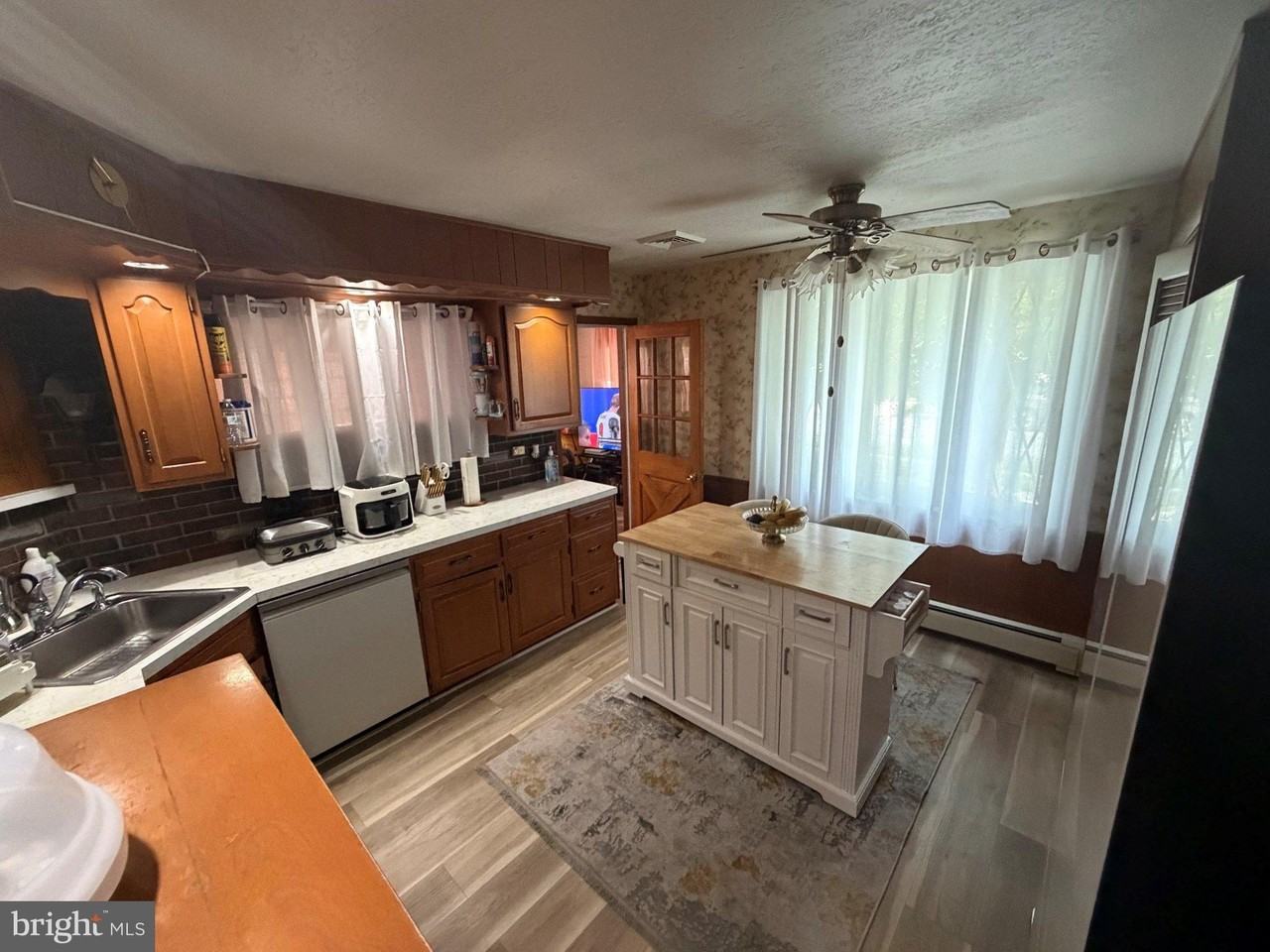 801 Apache Ln - Photo 5 of 18
