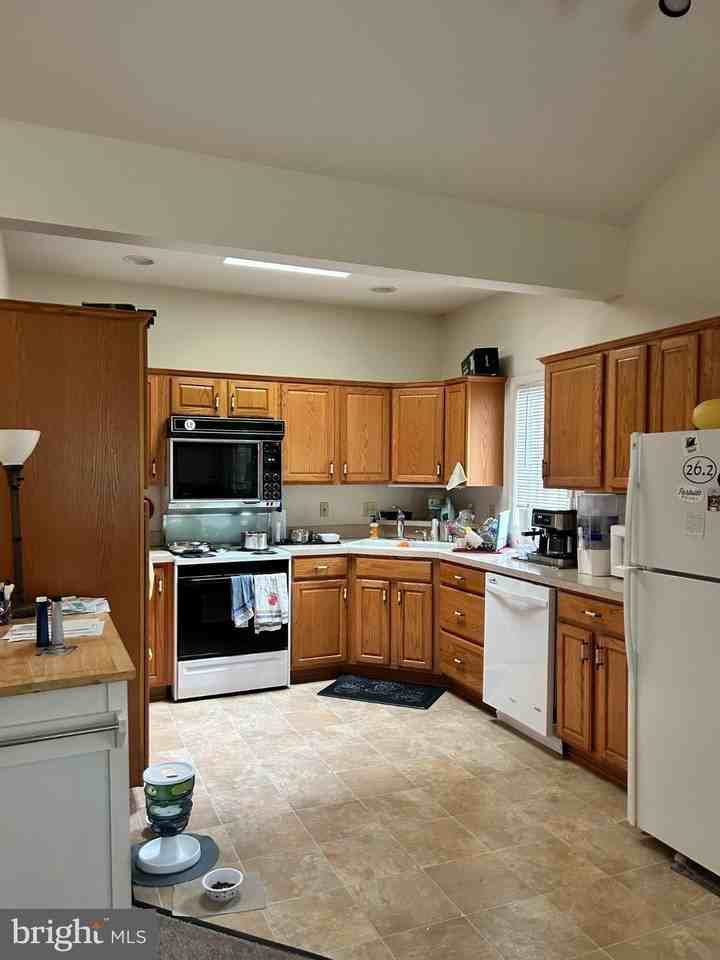 1938 Freier Rd - Photo 5 of 19