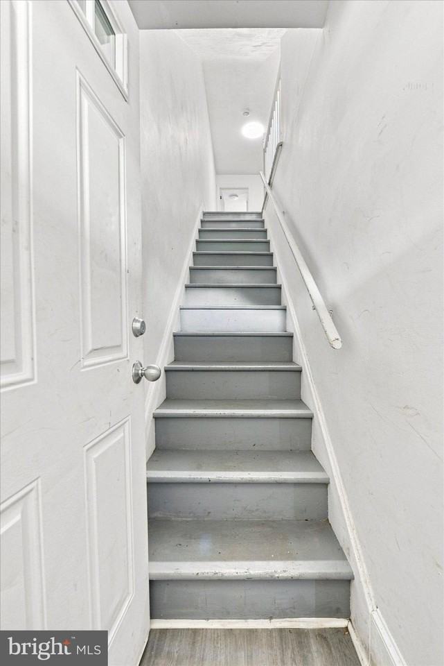 162 Rosemont Ave #2 - Photo 4 of 20