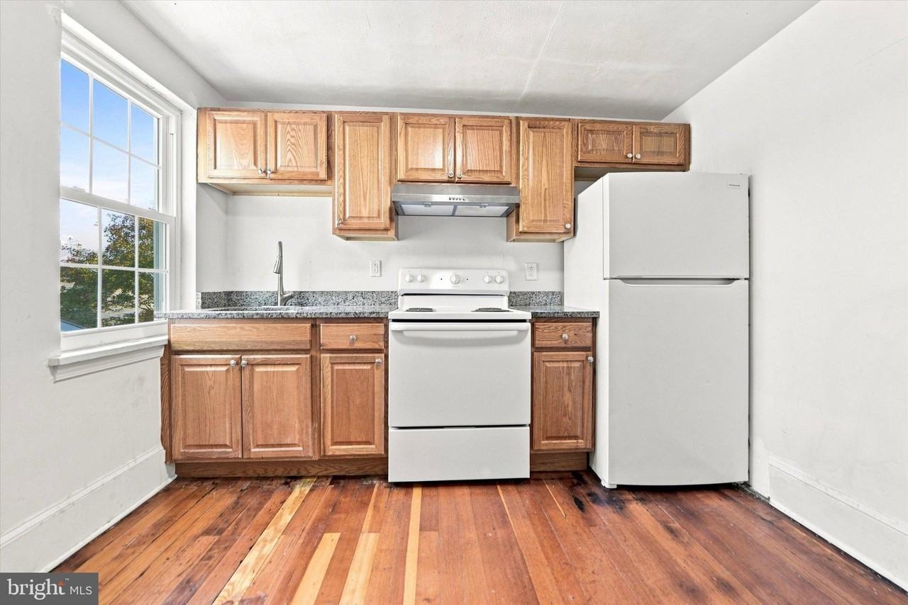 162 Rosemont Ave #2 - Photo 6 of 20