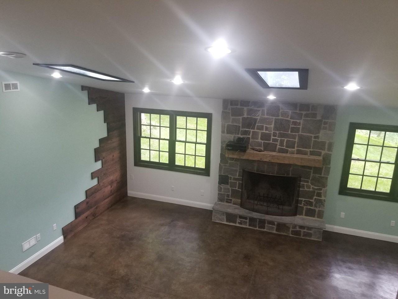 1574 Stouff Rd - Photo 5 of 30