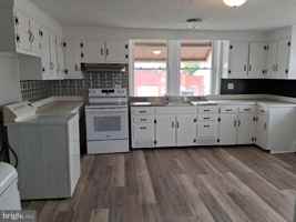 featured image of 734 Fairground Ave #A