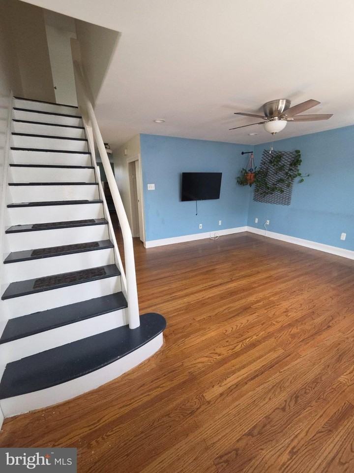 3732 S Hereford Ln - Photo 3 of 25