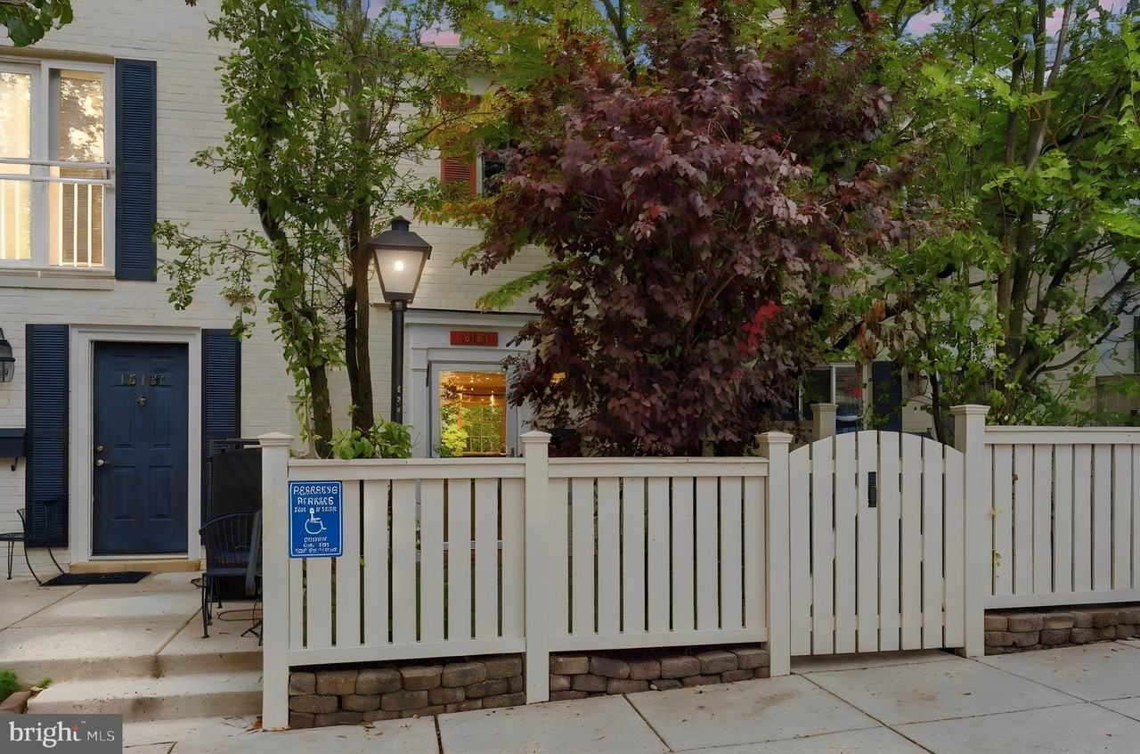 1513B N Van Dorn St - Photo 2 of 23
