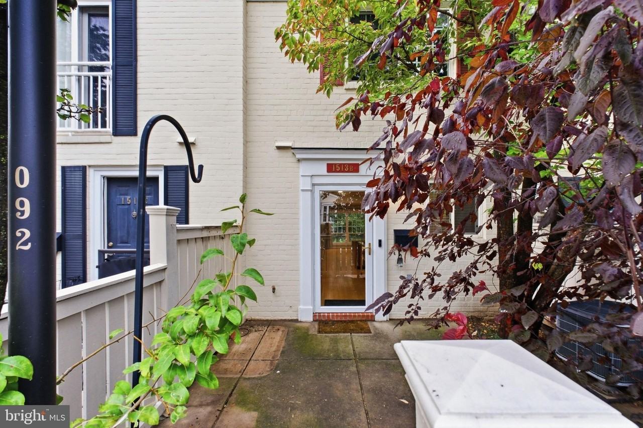 1513B N Van Dorn St - Photo 3 of 23