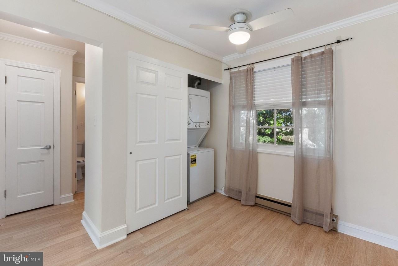 1732 W Abingdon Dr #301 - Photo 6 of 15