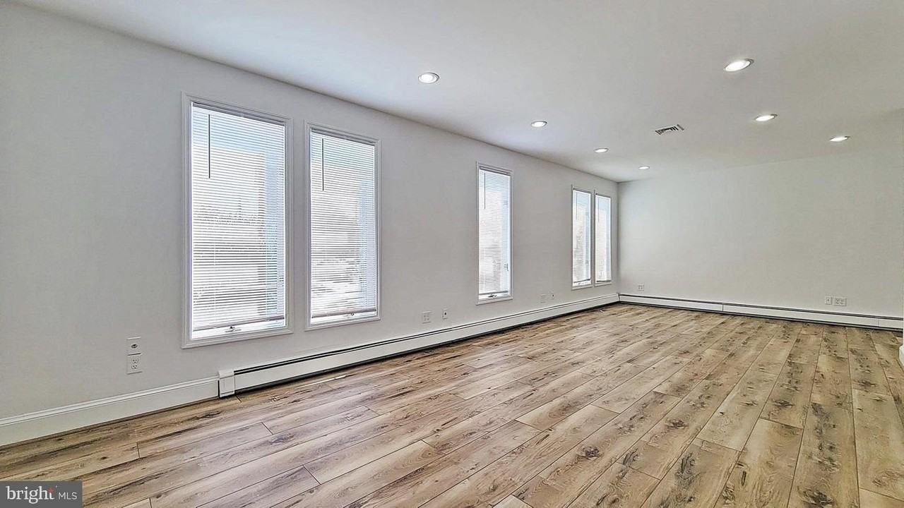1712 Mount Vernon Ave #A - Photo 2 of 16