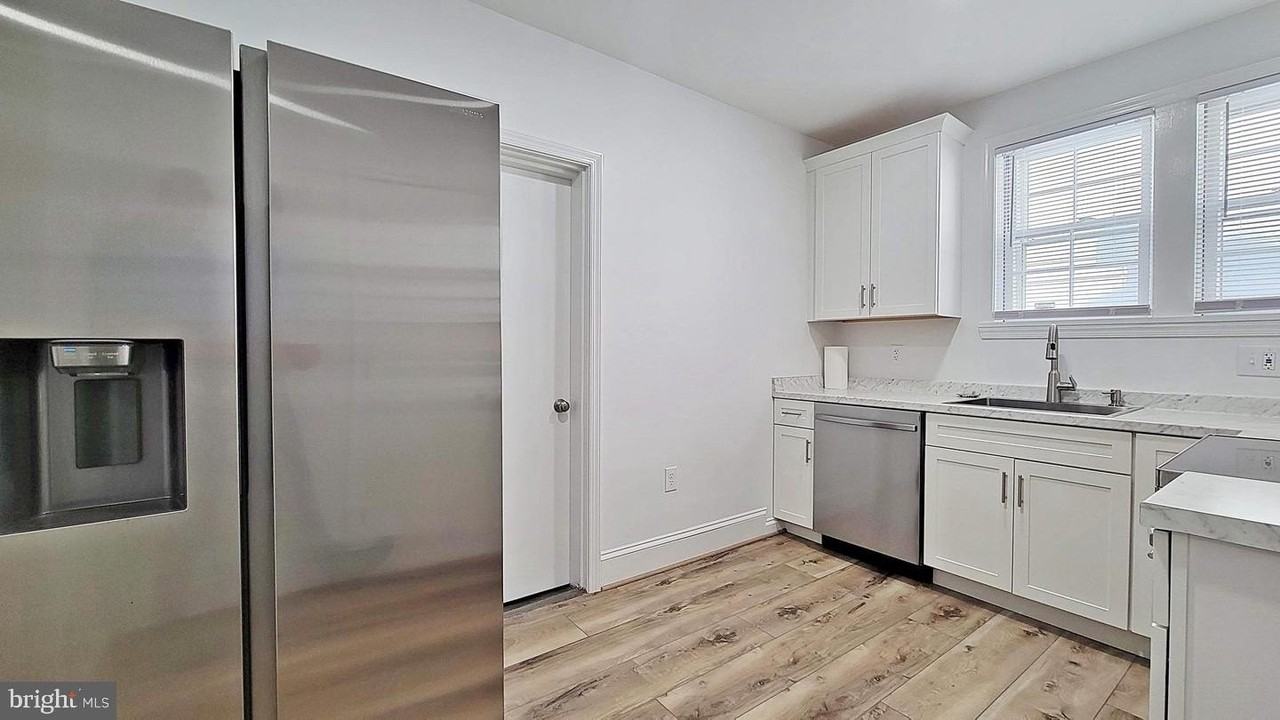 1712 Mount Vernon Ave #A - Photo 5 of 16