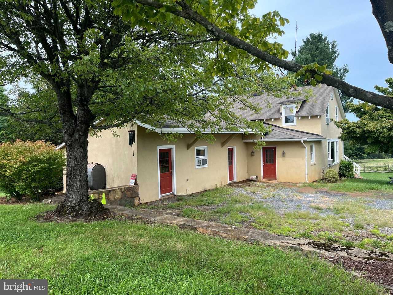 5646 Merry Oaks Rd - Photo 5 of 24